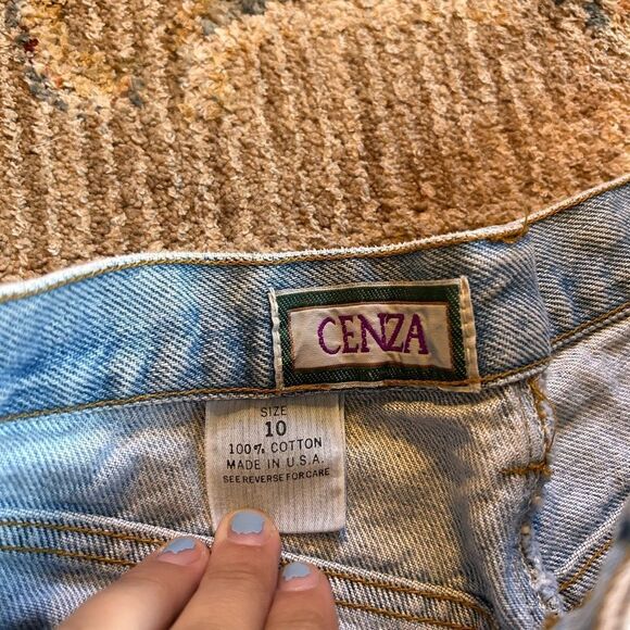 Vintage Denim Women's Shorts - Picture 2 of 6